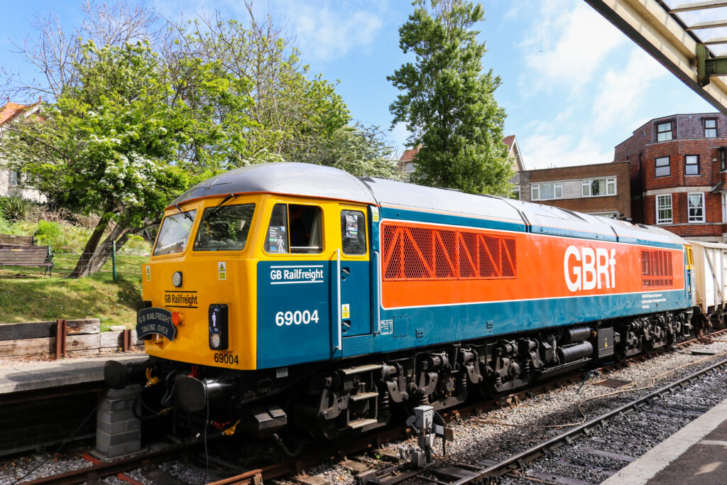 GB Railfreight Class 69 No. 69 004 locomotive