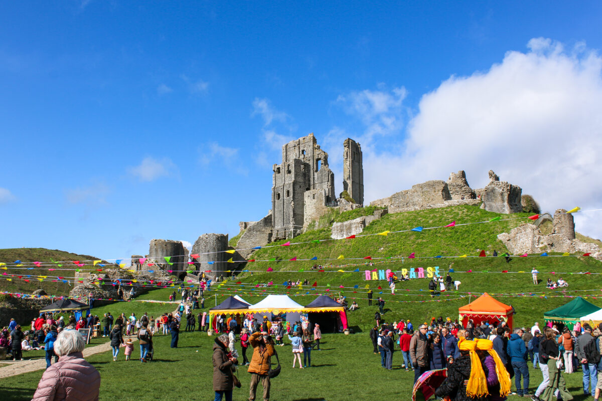 Rang Barse festival, Corfe Castle grounds